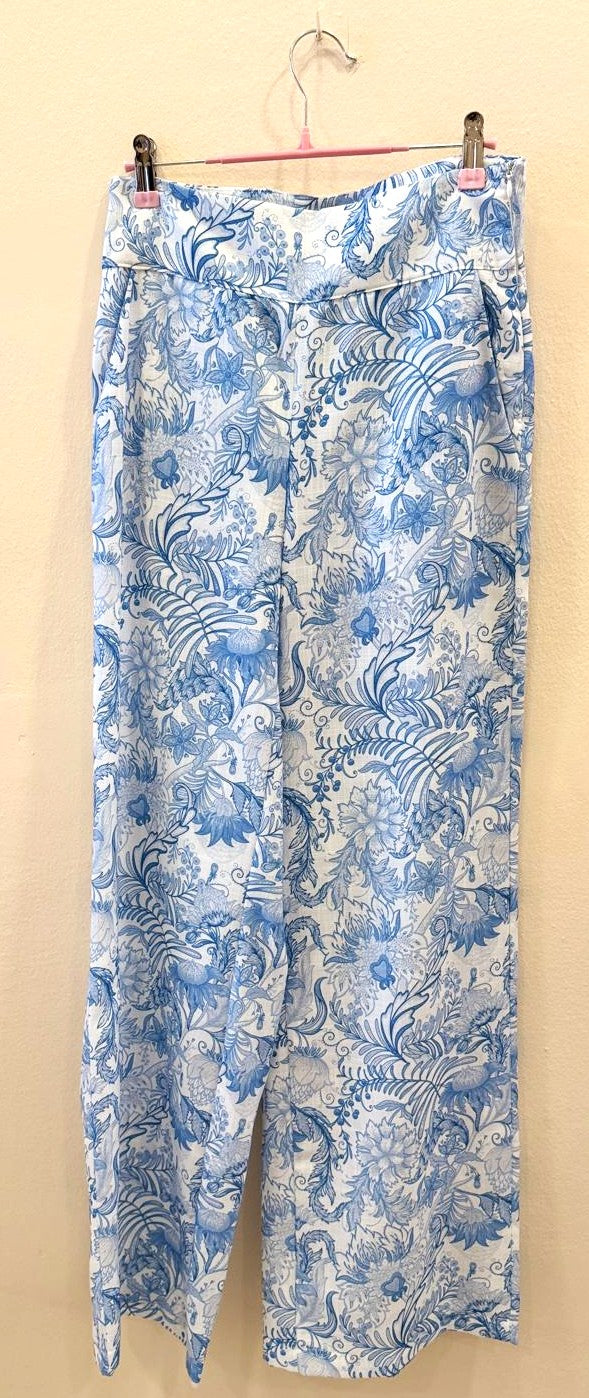 Two-Piece Set – Long Pants & Off-Shoulder Top in Blue Print